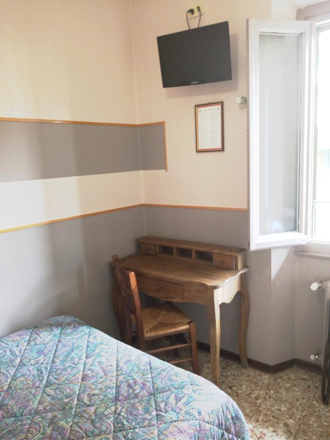 Hotel Lorena Флоренция Екстериор снимка